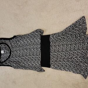 Cabi SET w/Reversible Skirt